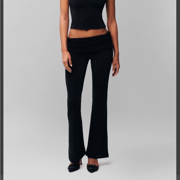 NWT Danielle Guizio Azia Pant fold over Y2K inspired flare pants size small - Picture 1 of 10